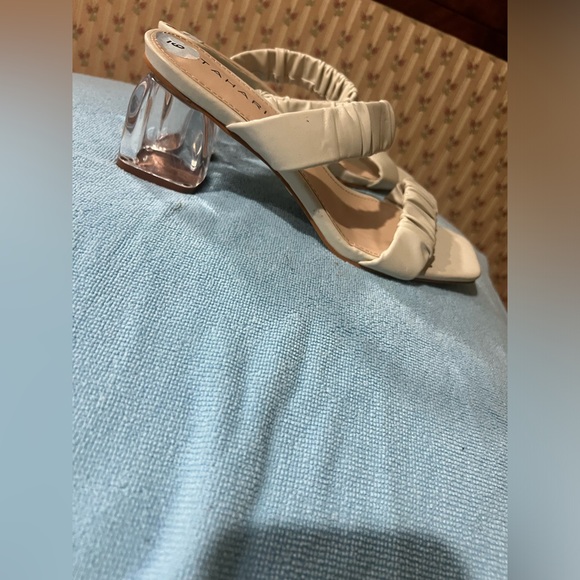 Tahari Open Toe Heel - Picture 2 of 4